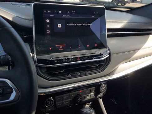 Used 2023 Jeep Compass Limited image 26