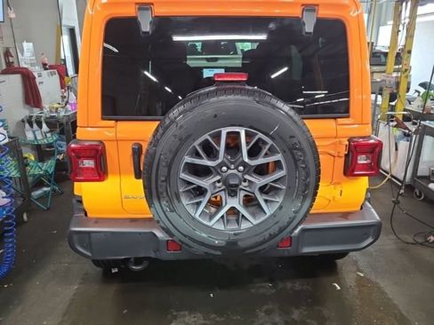 Used 2025 Jeep Wrangler Unlimited Sahara w/ Safety Group AWD/4WD image 9