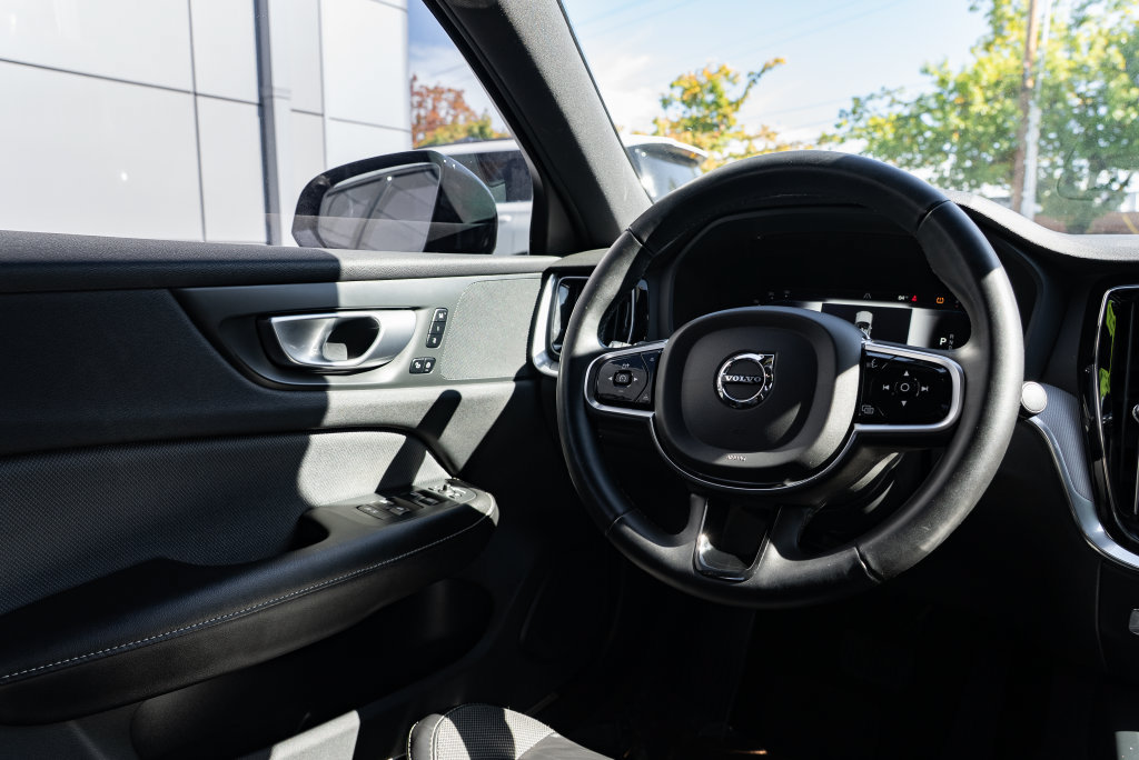 Used 2024 Volvo S60 B5 Plus w/ Climate Package AWD/4WD image 11
