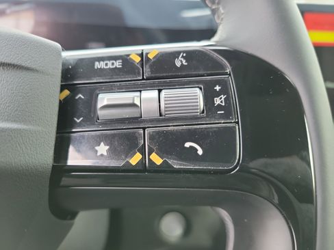 New 2026 Kia Sorento S FWD image 24