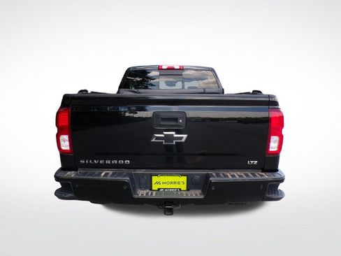 Used 2017 Chevrolet Silverado 1500 LTZ Z71 w/ LTZ Plus Package AWD/4WD image 4