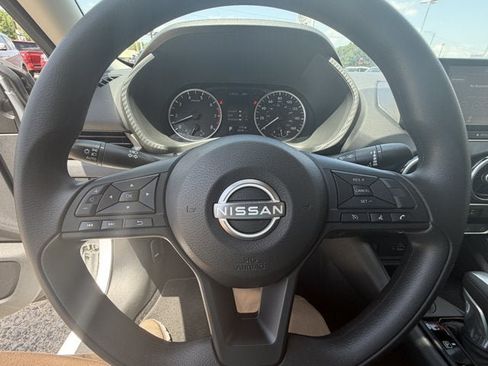 Used 2025 Nissan Sentra S FWD image 15