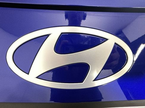 Certified 2025 Hyundai Elantra SEL FWD image 8