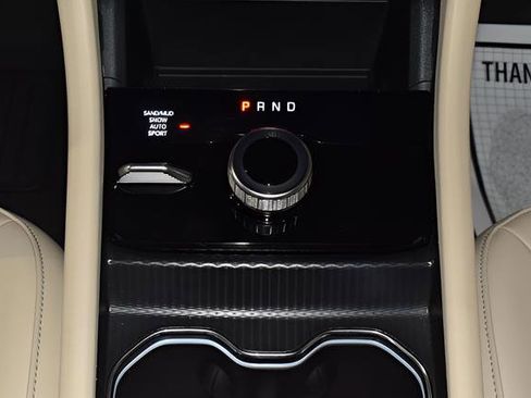 Used 2024 Jeep Grand Cherokee L Limited w/ Trailer Tow Package AWD/4WD image 19