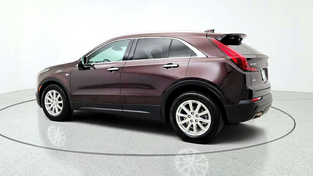 Used 2021 Cadillac XT4 Luxury w/ Cold Weather Package AWD/4WD image 7