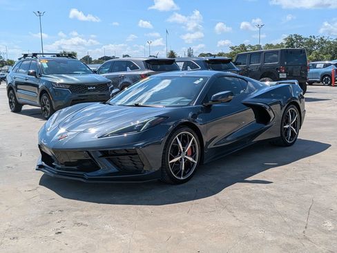 Used 2021 Chevrolet Corvette Stingray Preferred Cpe w/ Z51 Performance Package RWD image 4