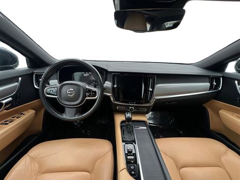 Used 2017 Volvo S90 T6 Momentum w/ Vision Package image 36