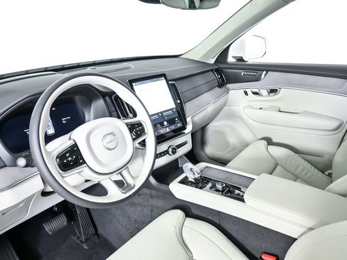 New 2026 Volvo XC90 T8 Ultra AWD/4WD image 4