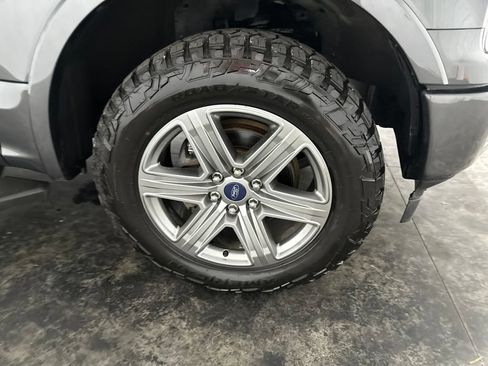 Used 2018 Ford F150 XLT w/ Equipment Group 302A Luxury AWD/4WD image 4