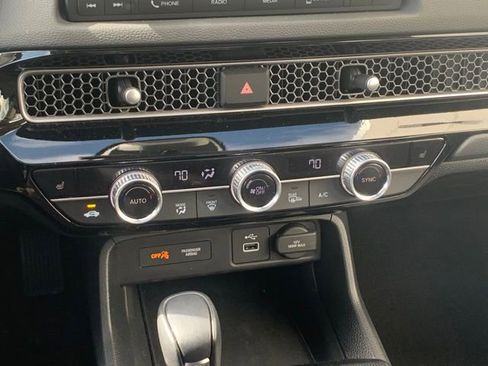 Used 2023 Honda Civic EX image 14