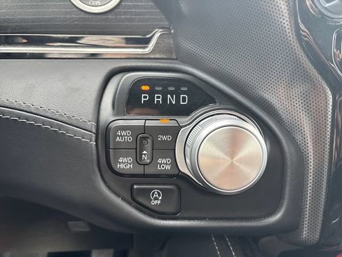 Used 2024 RAM 1500 Limited AWD/4WD image 18