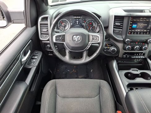 Used 2019 RAM 1500 Big Horn AWD/4WD image 11