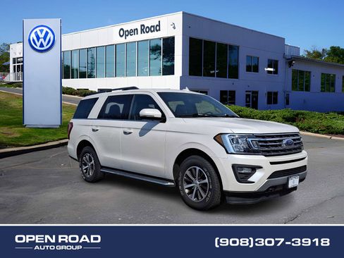 Used 2019 Ford Expedition XLT w/ Equipment Group 202A image 1