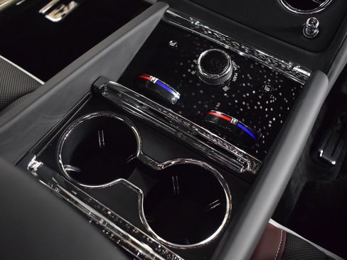 New 2025 Rolls-Royce Spectre w/ Leather Finishing Pack image 20