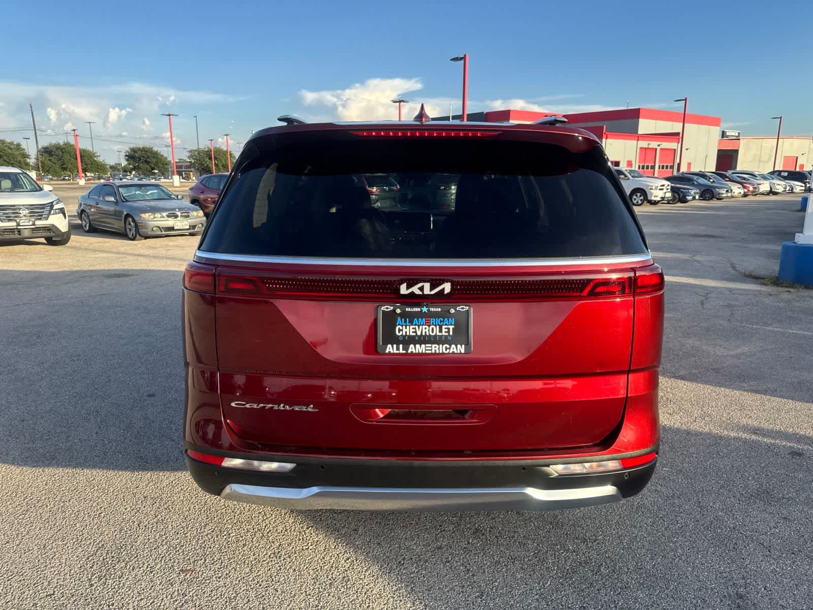 Used 2022 Kia Carnival SX FWD image 4