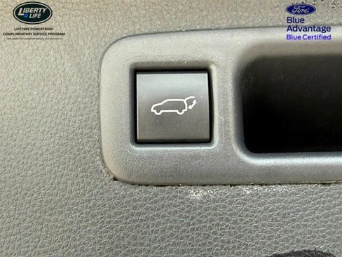 Used 2023 Toyota Highlander LE FWD image 39