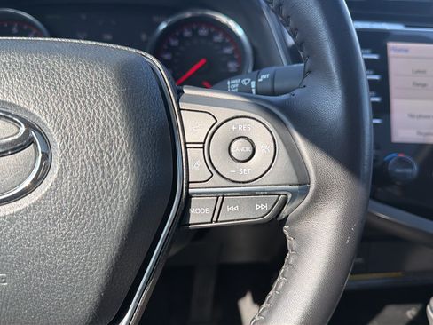 Used 2019 Toyota Camry XSE FWD image 16