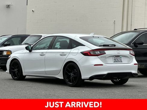 Used 2022 Honda Civic Sport image 5