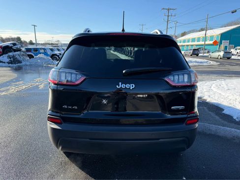 Used 2019 Jeep Cherokee Latitude Plus image 6