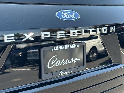 Used 2025 Ford Expedition Active RWD image 6