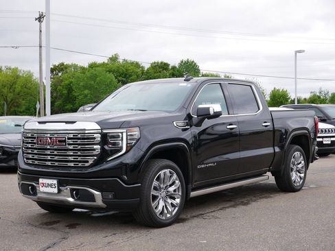 Used 2022 GMC Sierra 1500 Denali w/ Denali Reserve Package AWD/4WD image 5
