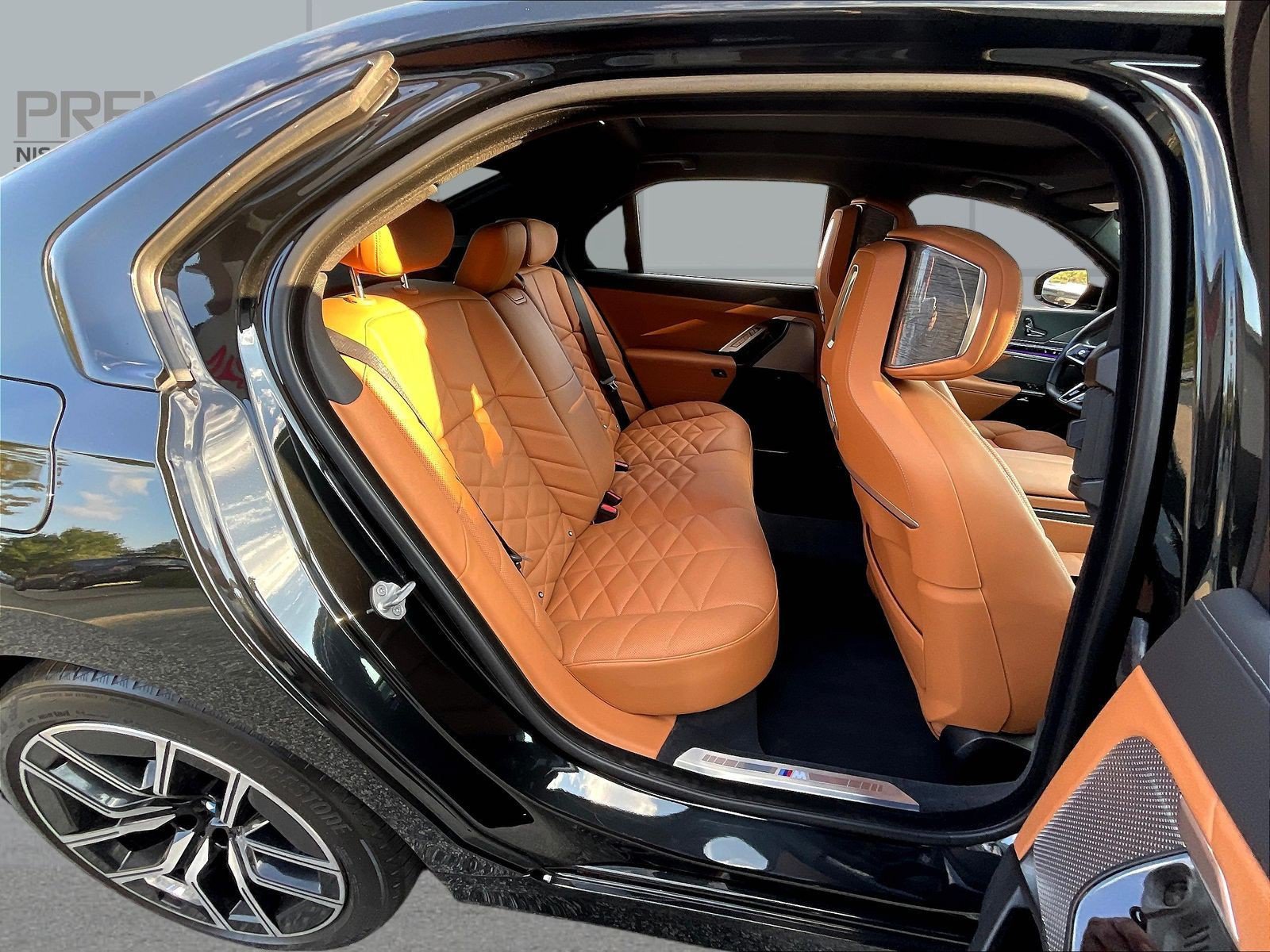 Used 2024 BMW 740i RWD image 27