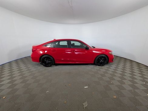 Used 2023 Honda Civic Sport image 3