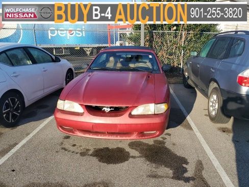 Used 1994 Ford Mustang GT image 2