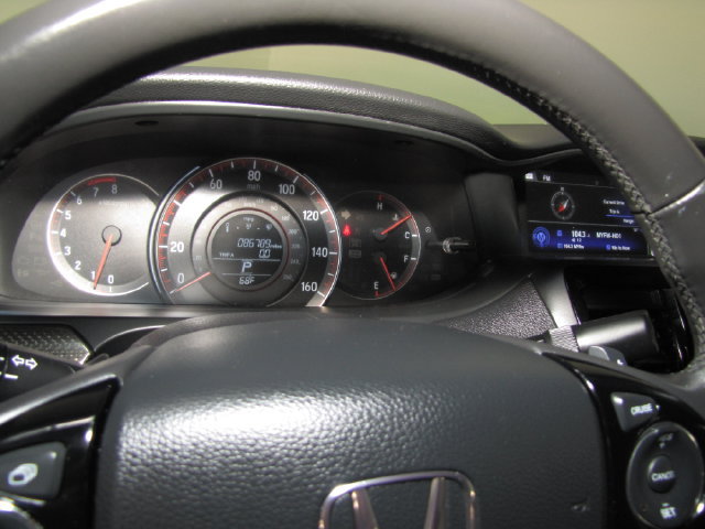 Certified 2017 Honda Accord EX-L image 27