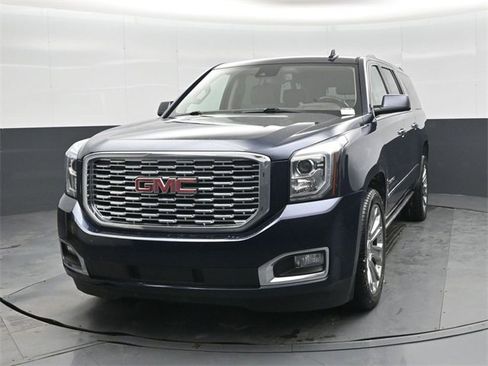 Used 2018 GMC Yukon XL Denali image 8