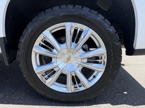 Used 2025 Chevrolet Silverado 1500 High Country w/ High Country Premium Package image 12