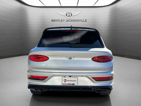 New 2025 Bentley Bentayga Mulliner image 9