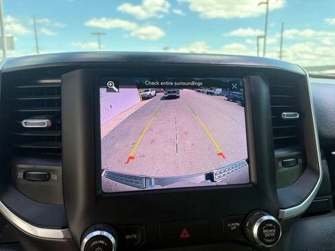 Used 2021 RAM 1500 Big Horn AWD/4WD image 5
