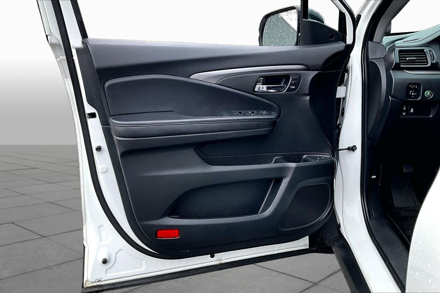 Used 2021 Honda Pilot Special Edition image 22