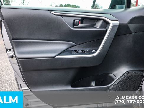 Used 2021 Toyota RAV4 LE image 45