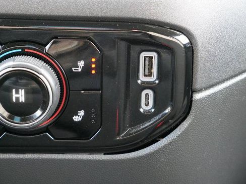 Used 2023 Chevrolet Silverado 1500 RST AWD/4WD image 21