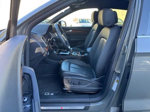 Certified 2023 Audi Q5 2.0T Premium w/ Convenience Package image 12