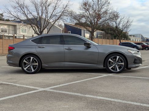 Certified 2025 Acura TLX w/ Technology Package image 3