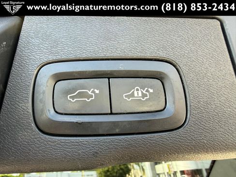 Used 2018 Volvo XC60 T6 Inscription w/ Luxury Seat Package image 11