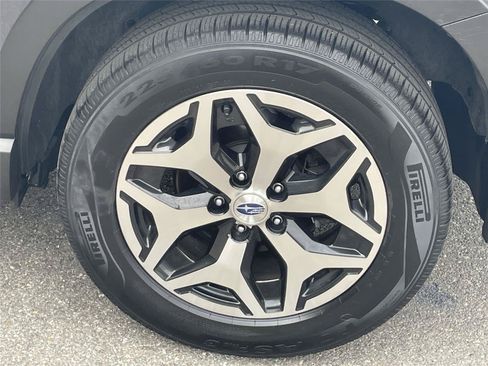 Certified 2023 Subaru Forester Premium AWD/4WD image 11