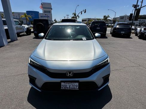 Used 2022 Honda Civic EX image 3