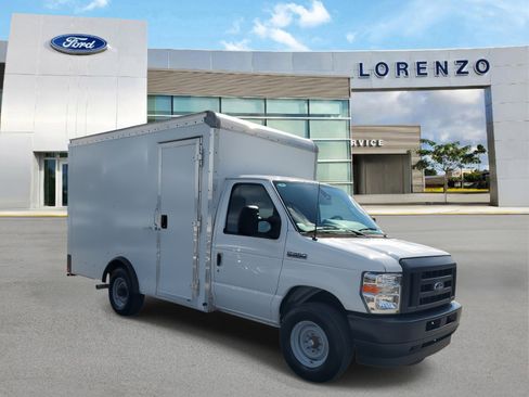 Used 2023 Ford E-350 and Econoline 350 Super Duty w/ Driver's Safety Package image 3