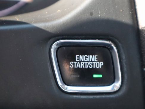 Used 2017 GMC Acadia SLT image 11