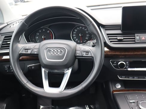 Used 2020 Audi Q5 2.0T Premium w/ Convenience Package AWD/4WD image 10