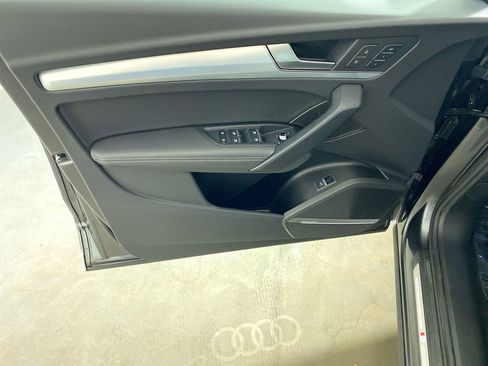 Certified 2025 Audi Q5 2.0T Premium Plus w/ Premium Plus Package image 23