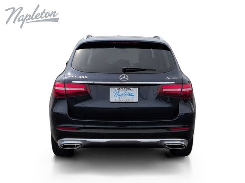 Used 2019 Mercedes-Benz GLC 300 4MATIC image 4