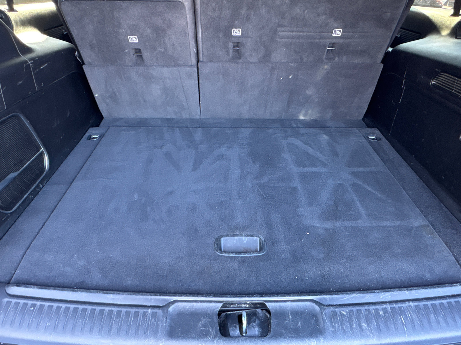 Used 2024 Jeep Wagoneer L Series II w/ Flexible Seating Group AWD/4WD image 18