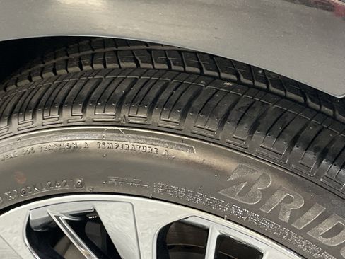 Used 2021 Lexus LS 500 image 12