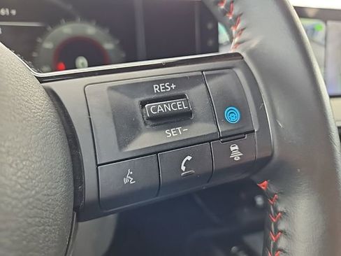 Used 2025 Nissan Kicks SR w/ Illumination Package AWD/4WD image 33