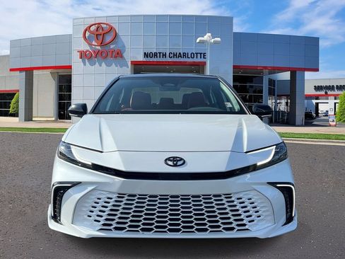 Used 2026 Toyota Camry XSE FWD image 5